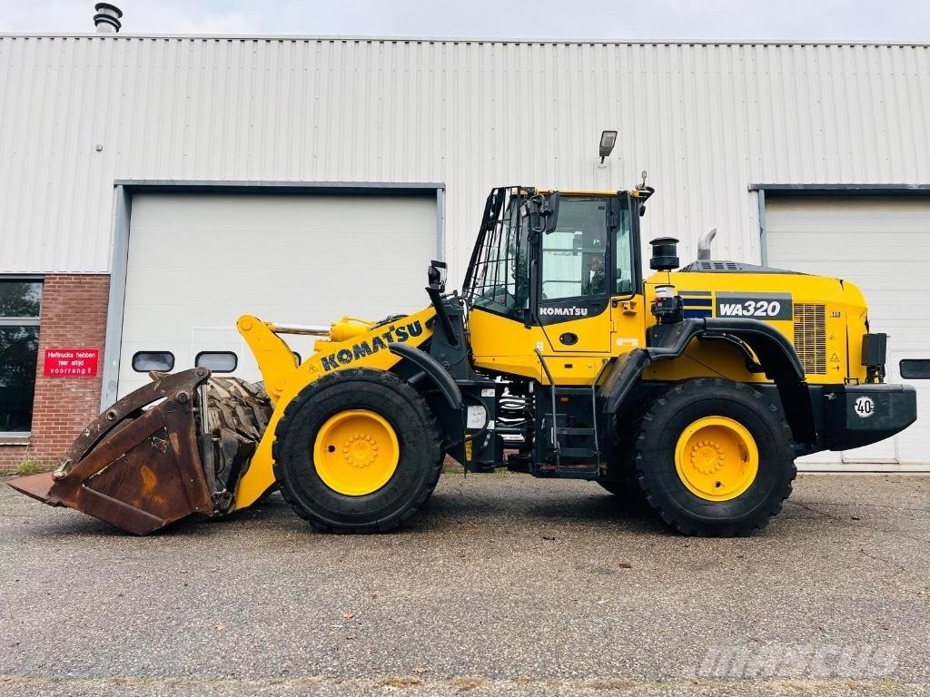 Komatsu WA 320-8 Chargeuse sur pneus