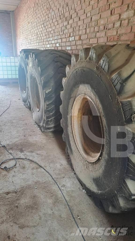 Kirovets K 701 Tracteur