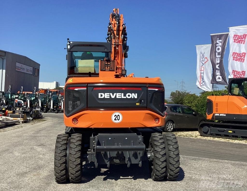 Develon DX100W-7 Pelle sur pneus