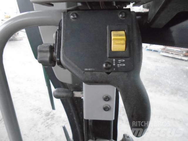 CAT 140 M 2 AWD Niveleuse