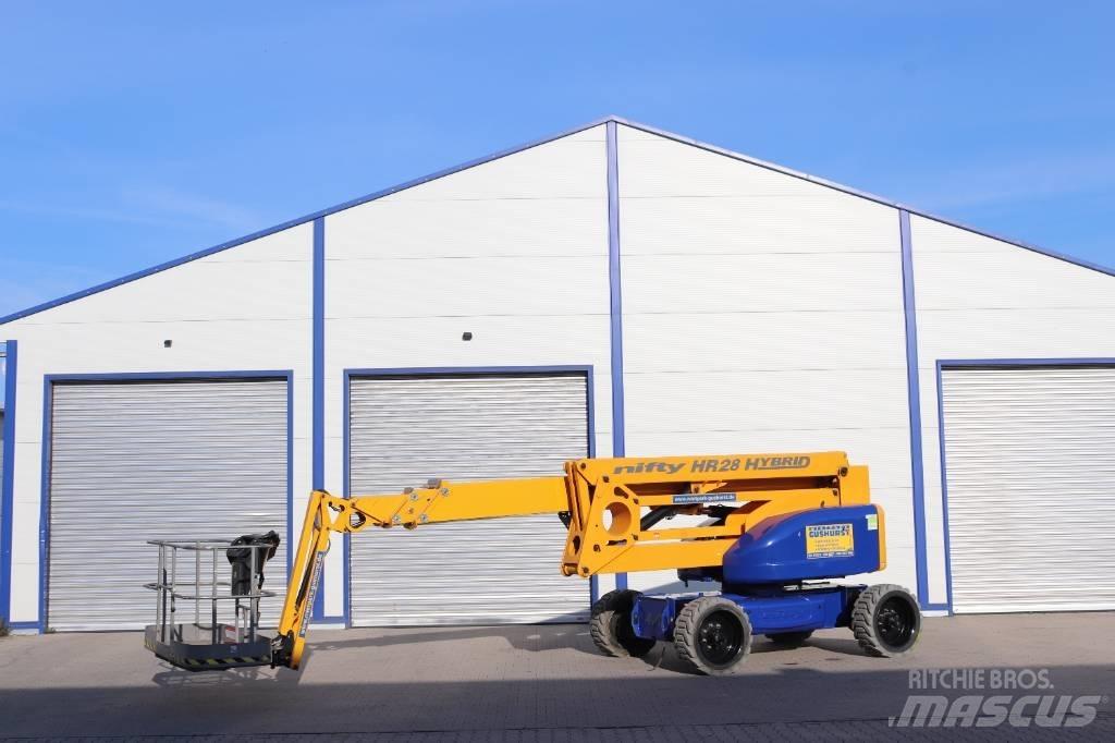 Niftylift HR28 Hy4x4 Nacelles articulées