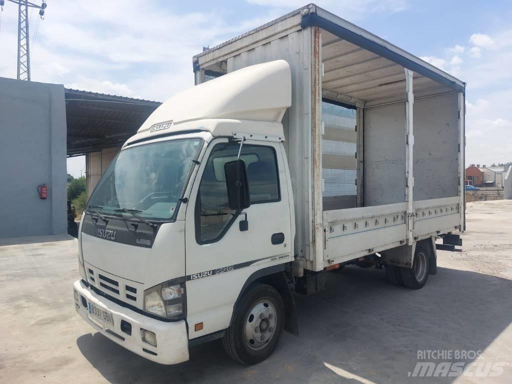 Isuzu NPR 85 Camion à rideaux coulissants (PLSC)