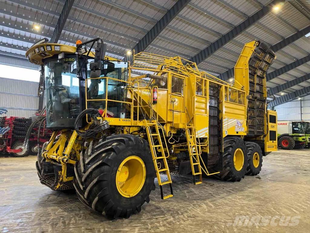 Ropa EURO Tiger 4 XL Arracheuse de betteraves