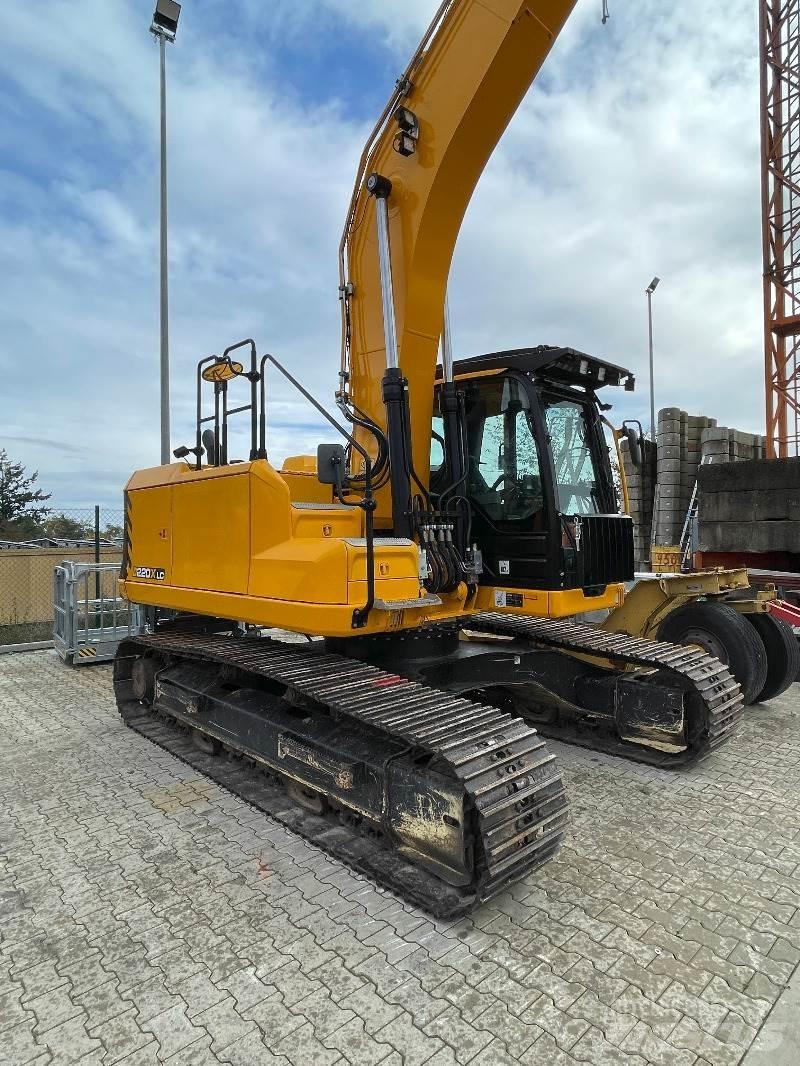 JCB 220 X LC Pelle sur chenilles