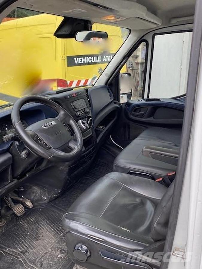 Iveco 35C18 Camion benne