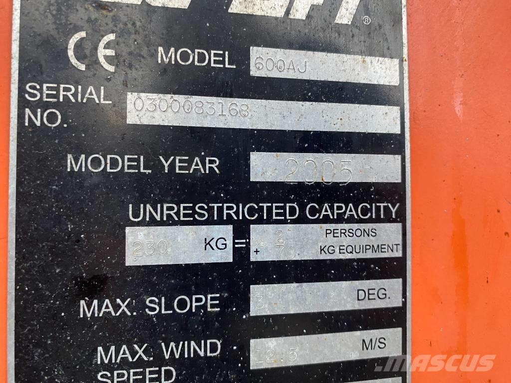 JLG 600 AJ Nacelles articulées