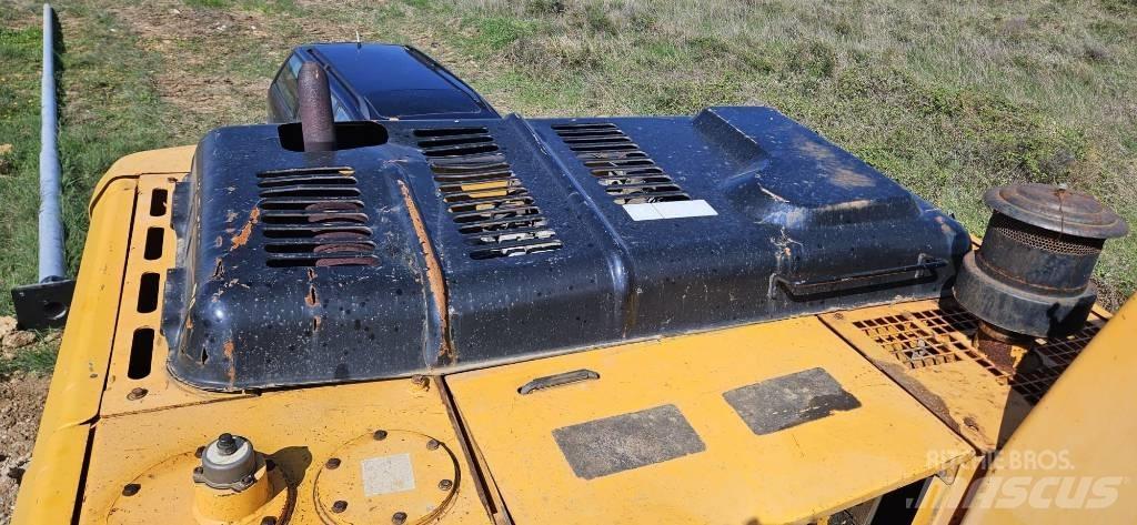 Hyundai R250LC Pelle sur chenilles