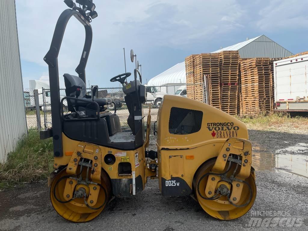 Volvo DD 25 W Rouleaux tandem