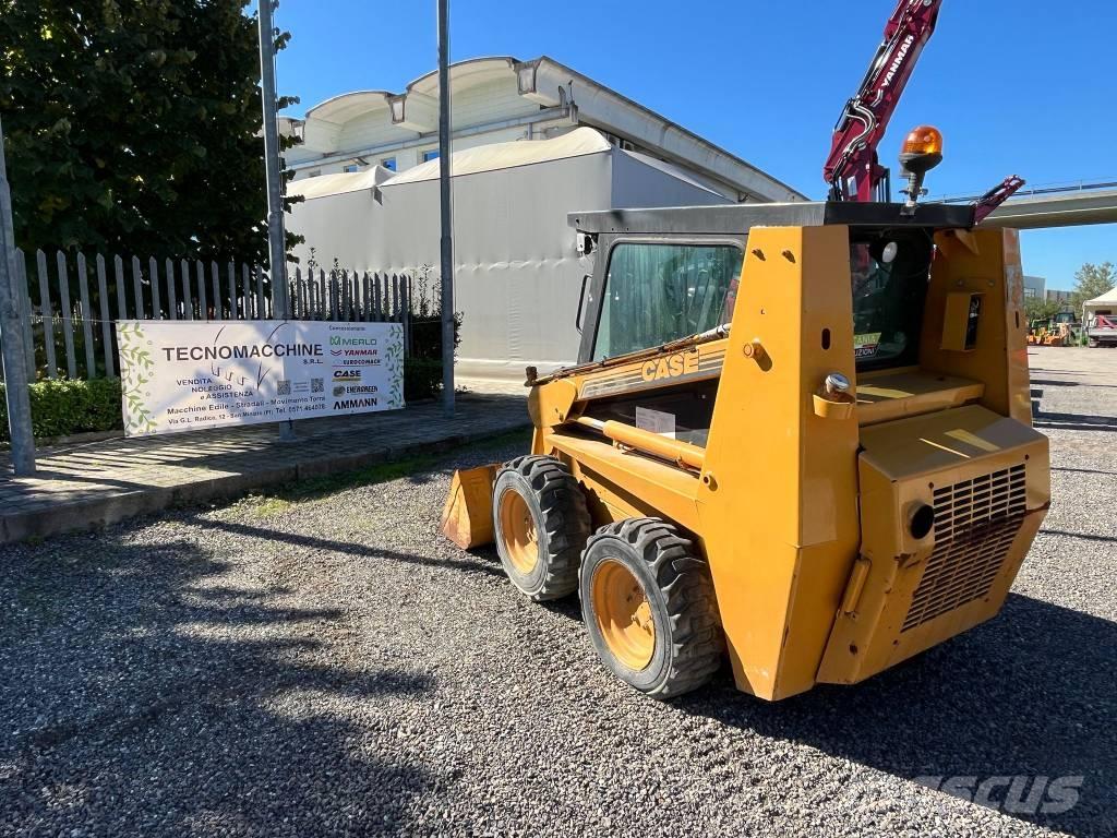 CASE 1840 Chargeuse compacte