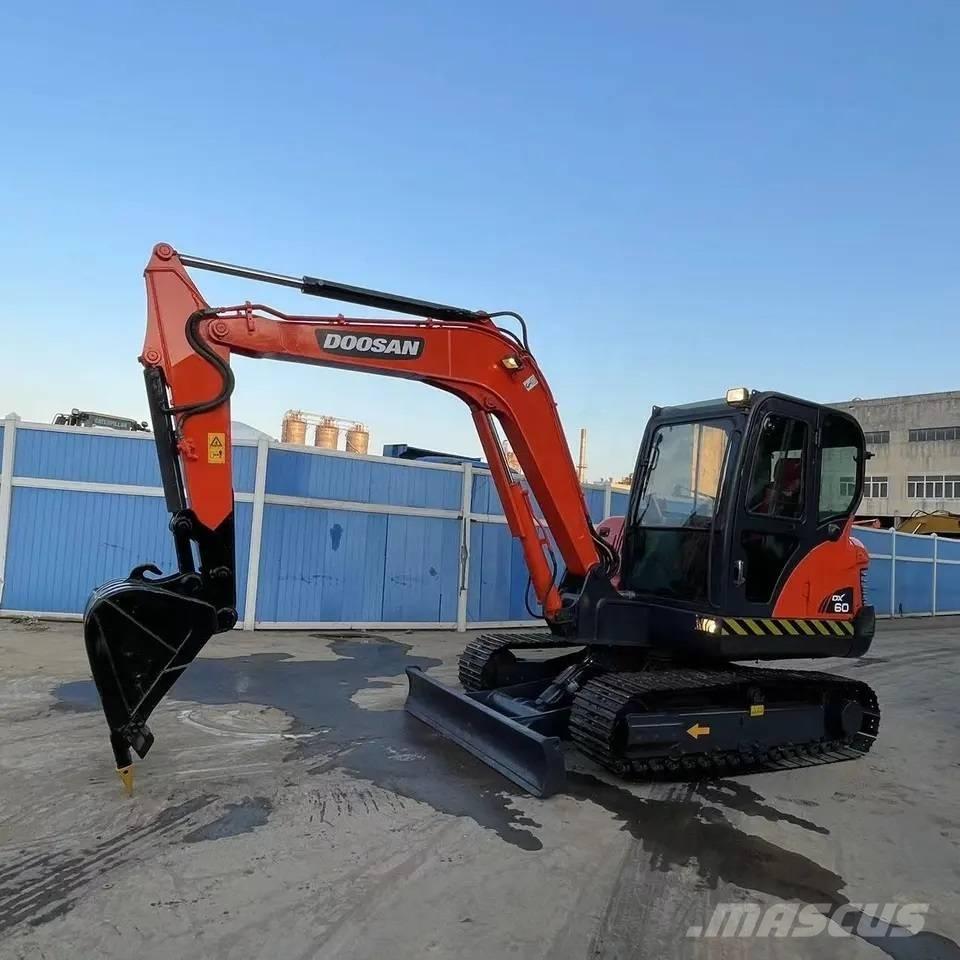 Doosan DX60-9C Mini pelle < 7t