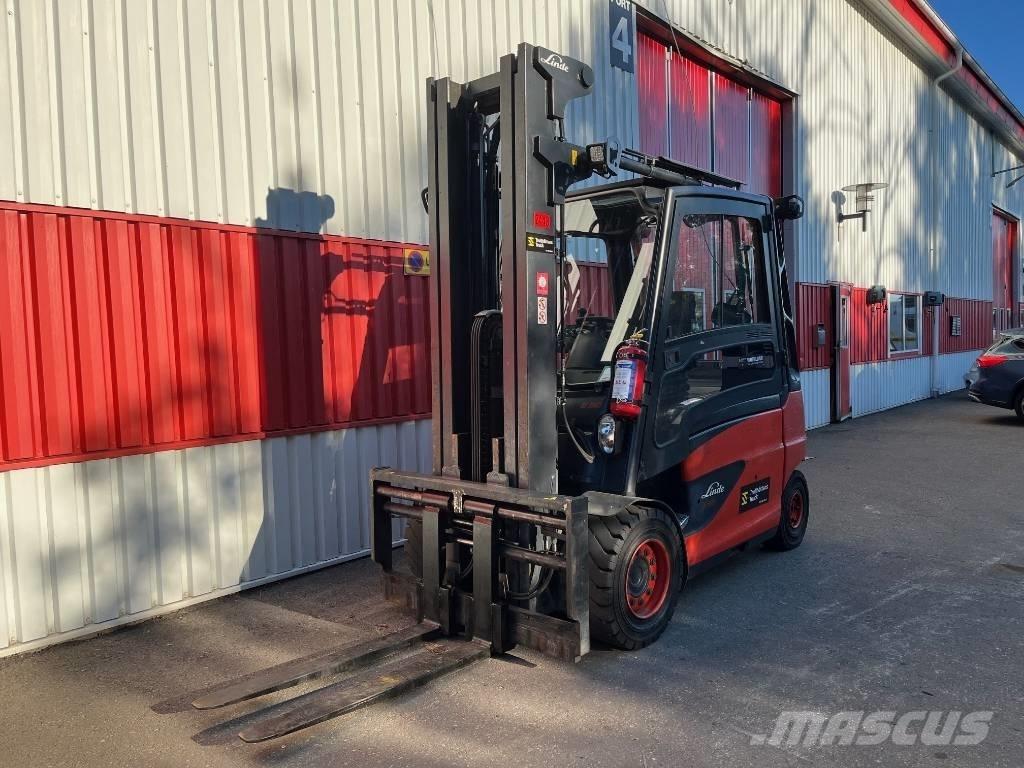Linde E50HL-01/600 Chariots élévateurs électriques