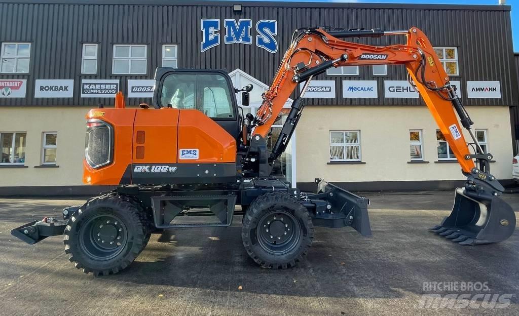 Doosan DX100W-7 Pelle sur pneus