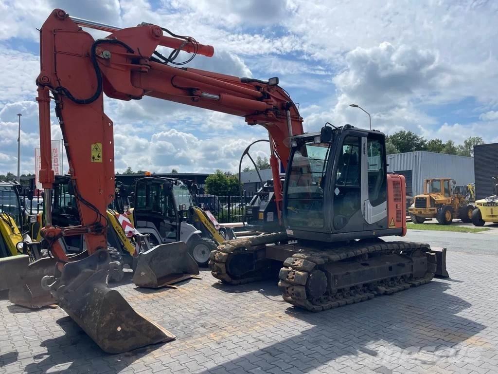 Hitachi ZX135US-3 Pelle sur chenilles