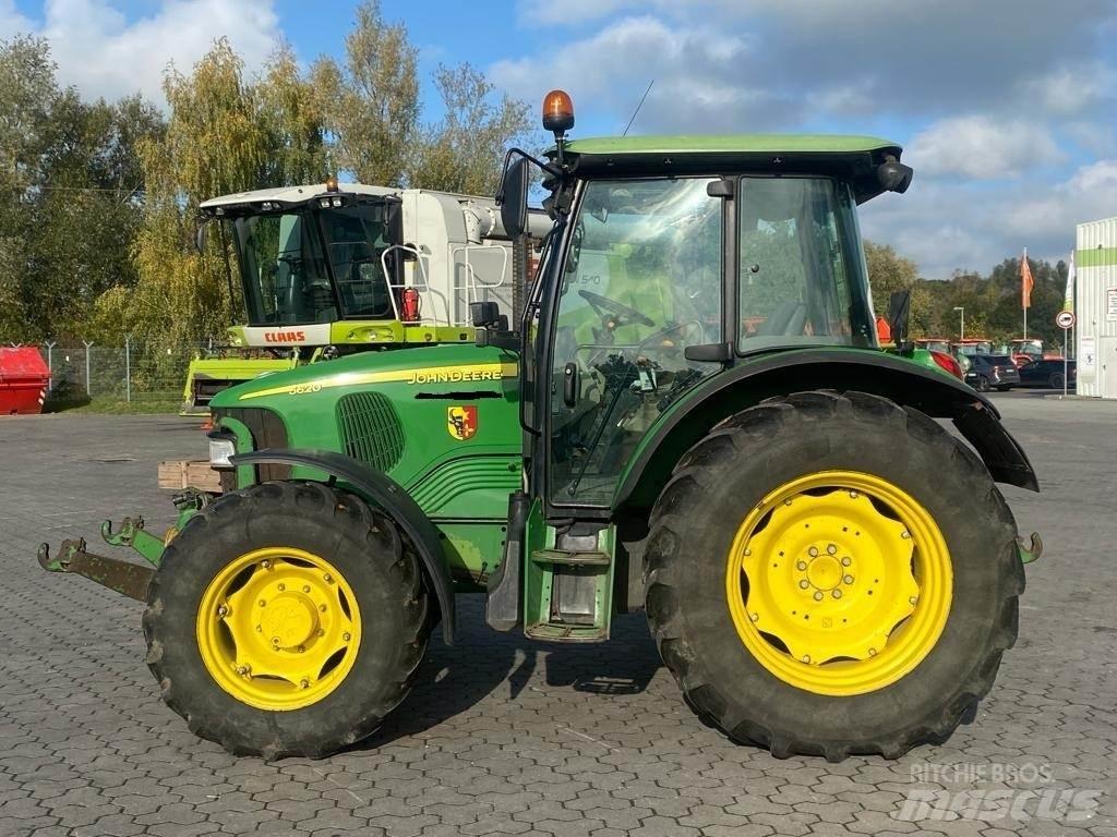 John Deere 5620 Tracteur