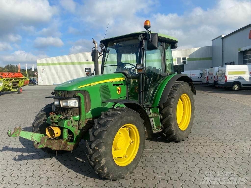 John Deere 5620 Tracteur