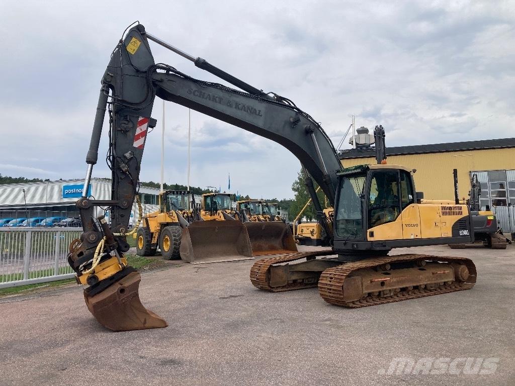 Volvo EC 240 C L Pelle sur chenilles
