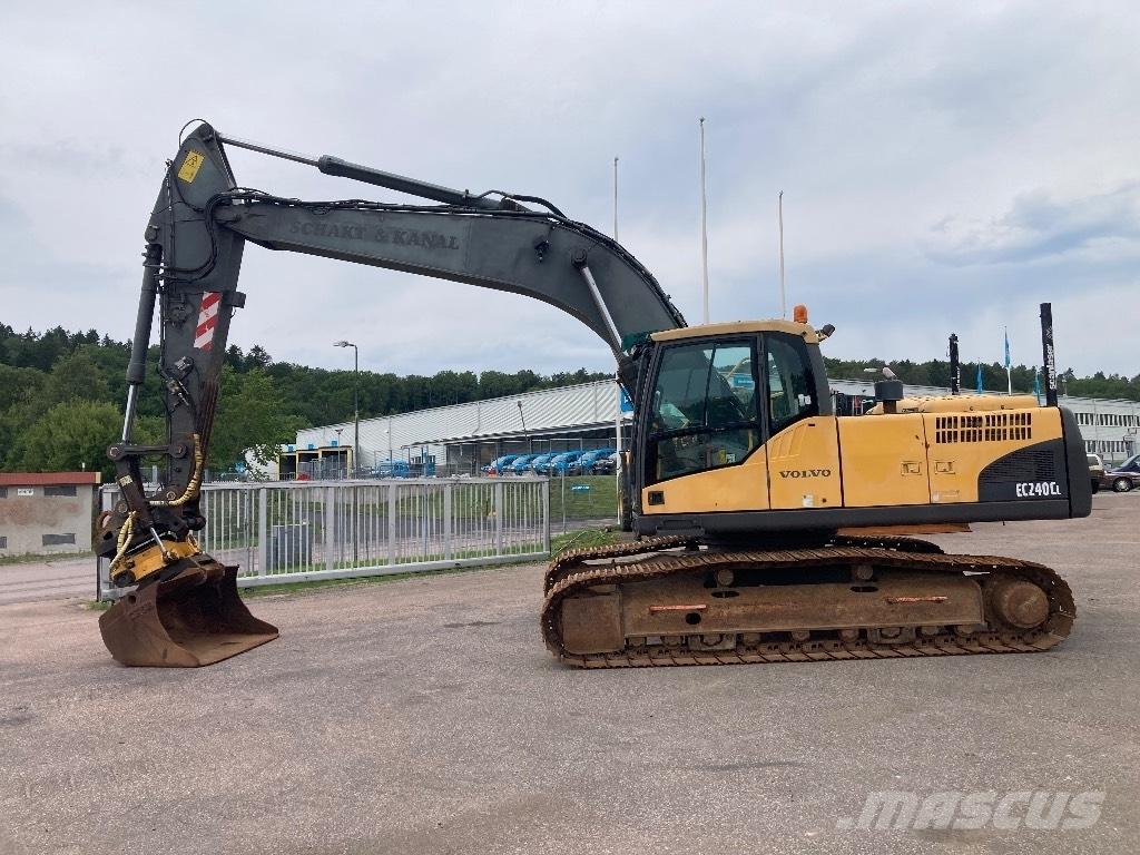 Volvo EC 240 C L Pelle sur chenilles