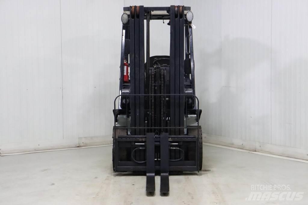 Nissan U1D2A20LQ Chariots GPL