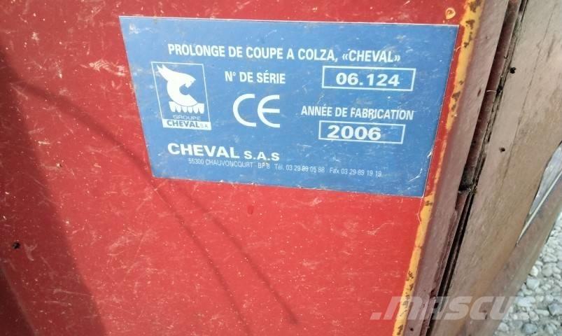 CHEVAL 6.7M Accessoires moissonneuse batteuse