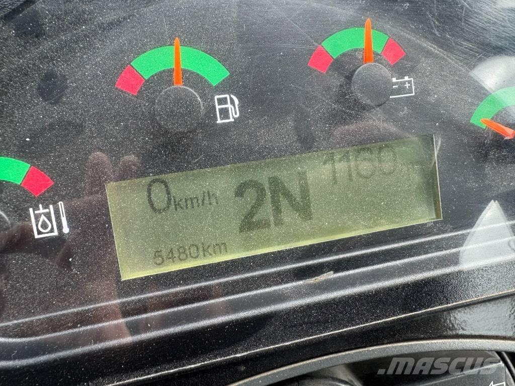 CAT 906M Chargeuse sur pneus