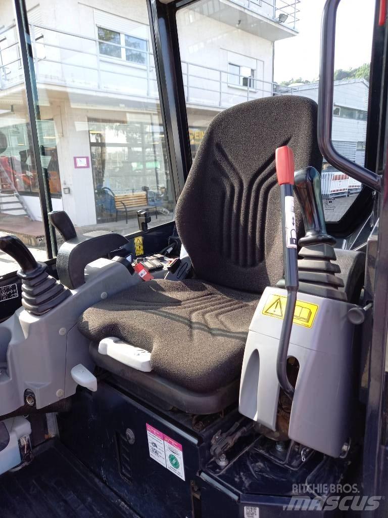 Kubota U 27-4 Mini pelle < 7t