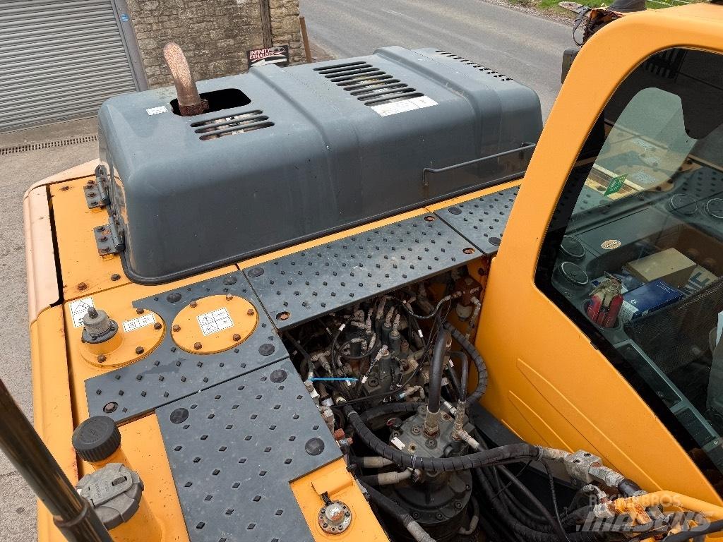 Hyundai R180LC-9A Pelle sur chenilles