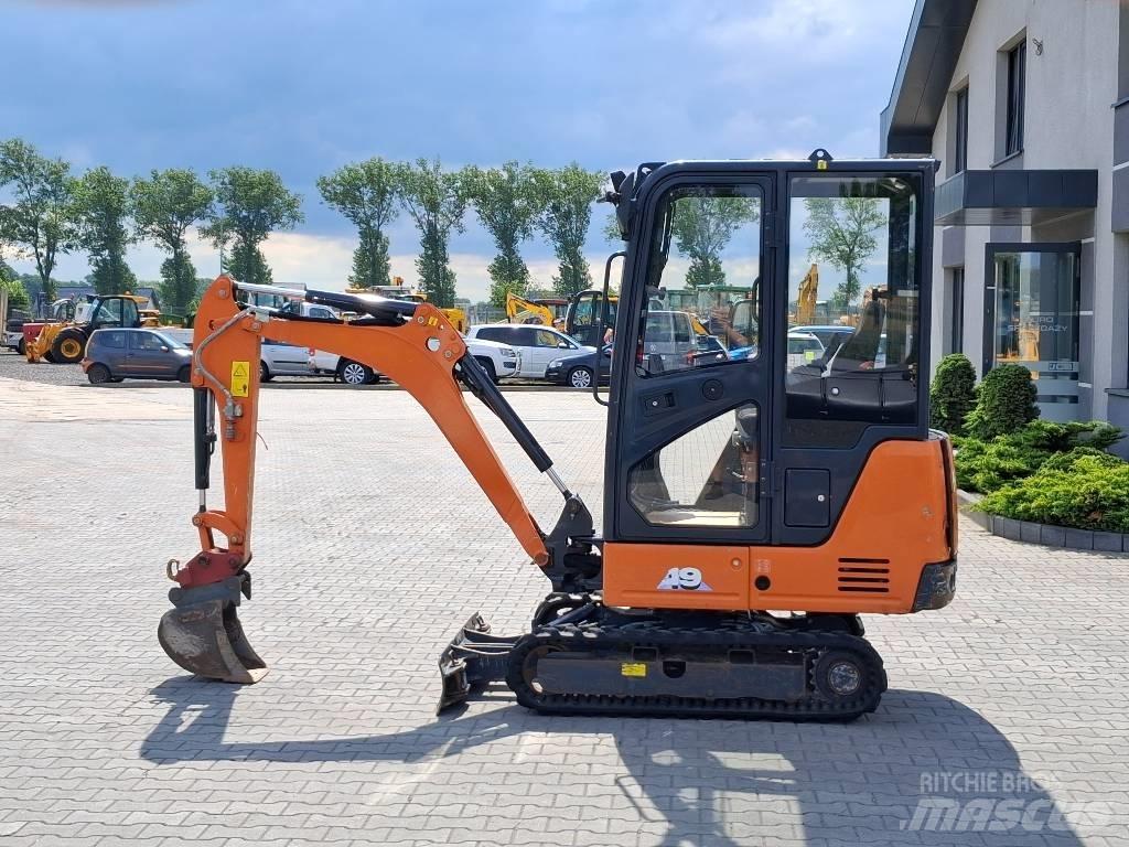Hitachi ZX 19-6 Mini pelle < 7t