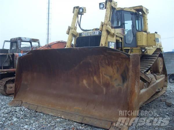 CAT D 9 R Bouteurs sur chenilles