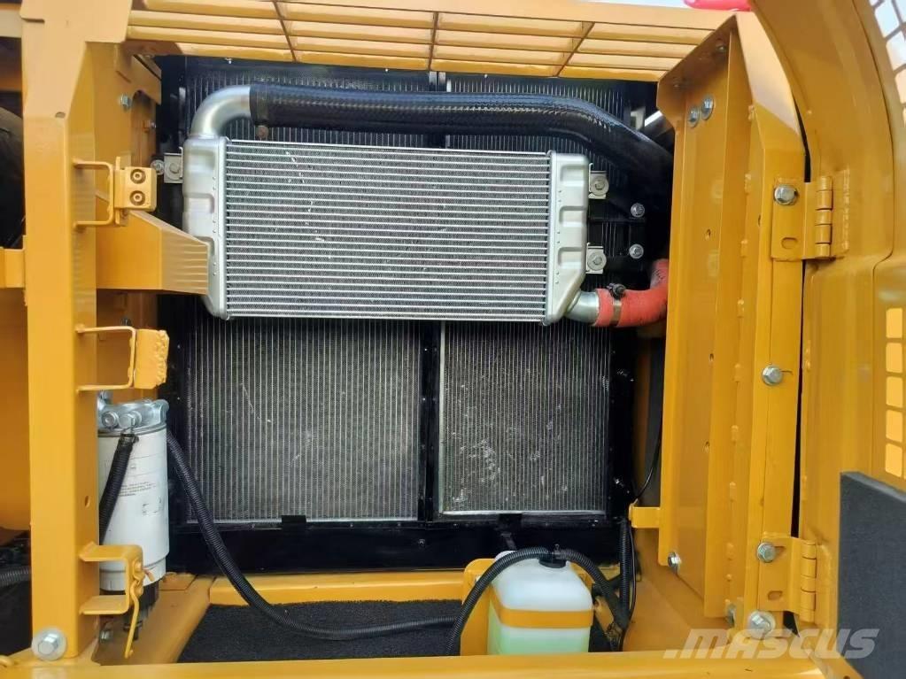 CAT 320D2L Pelle sur chenilles