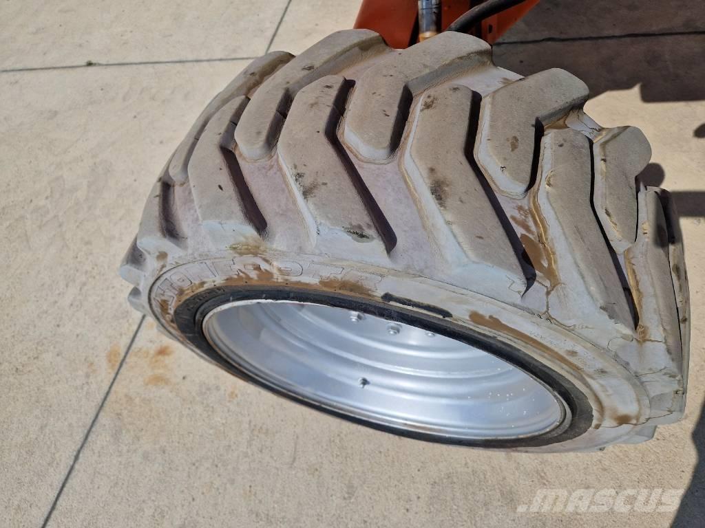 JLG M 600 JP R335 Nacelles articulées