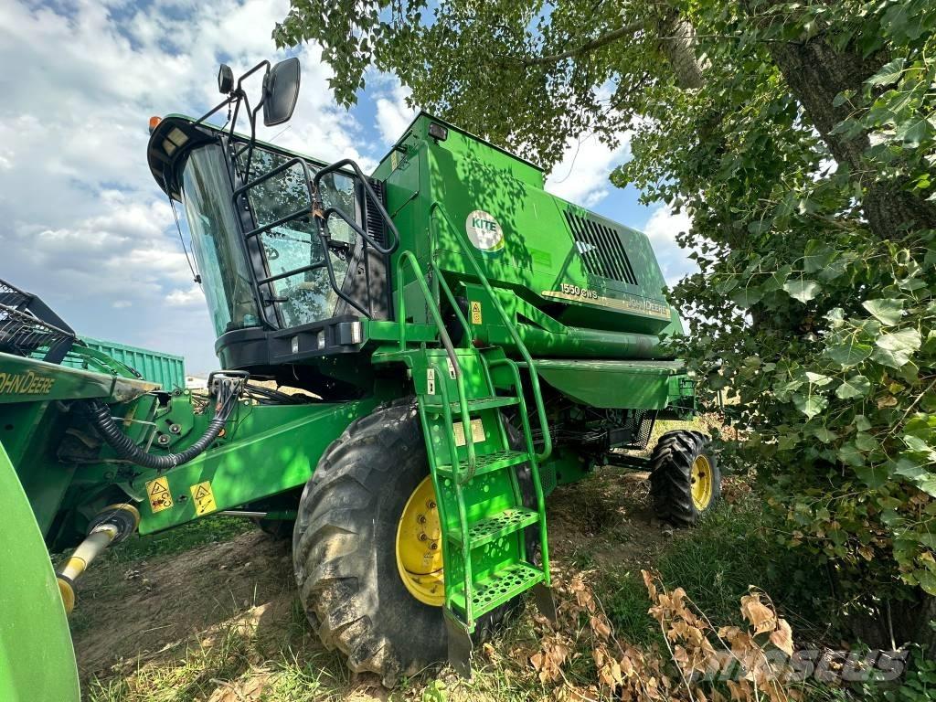 John Deere 1550 CWS Moissonneuse batteuse
