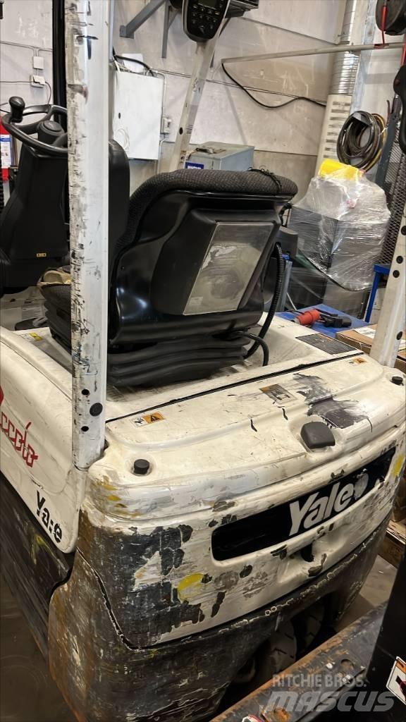 Yale ERP 20 VT Chariots élévateurs électriques
