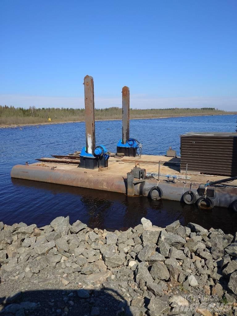 Proomu Willeri Bateaux de travail, barges et pontons