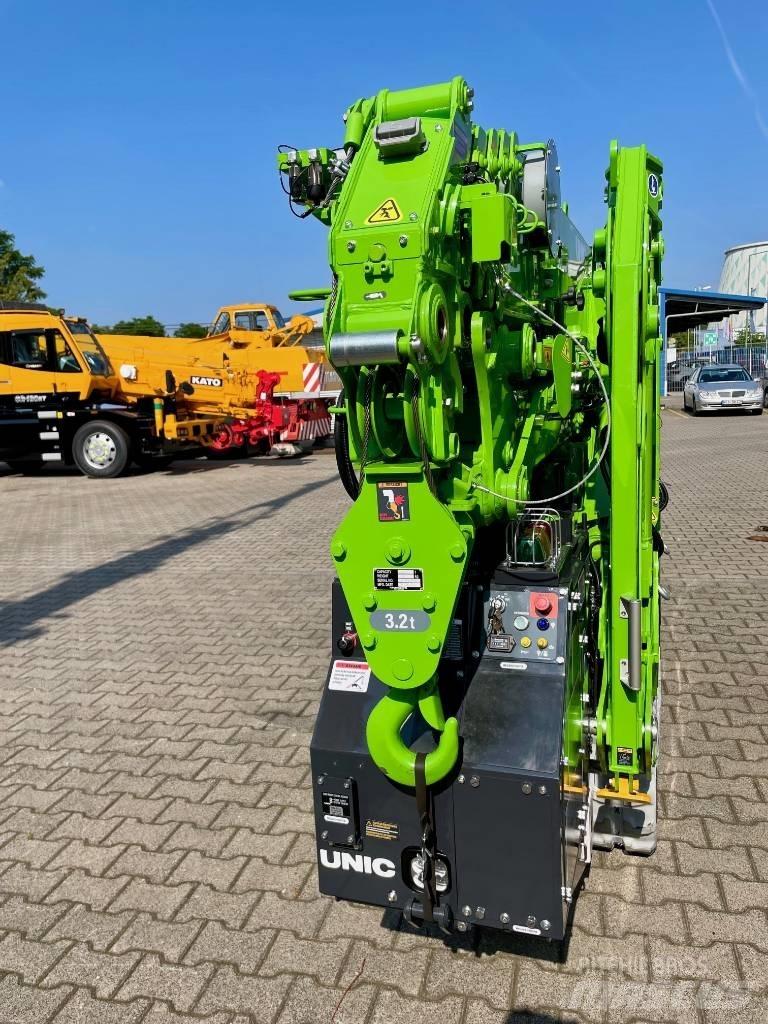 Unic UM445 POP-UP Grue sur chenilles