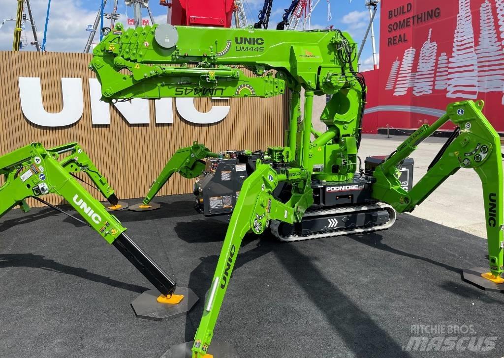 Unic UM445 POP-UP Grue sur chenilles