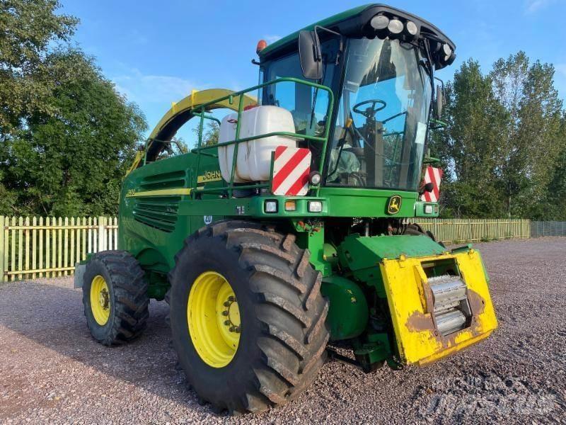 John Deere 7400 Ensileuse automotrice