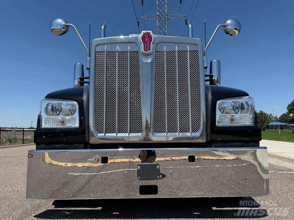 Kenworth W 990 Tracteur routier