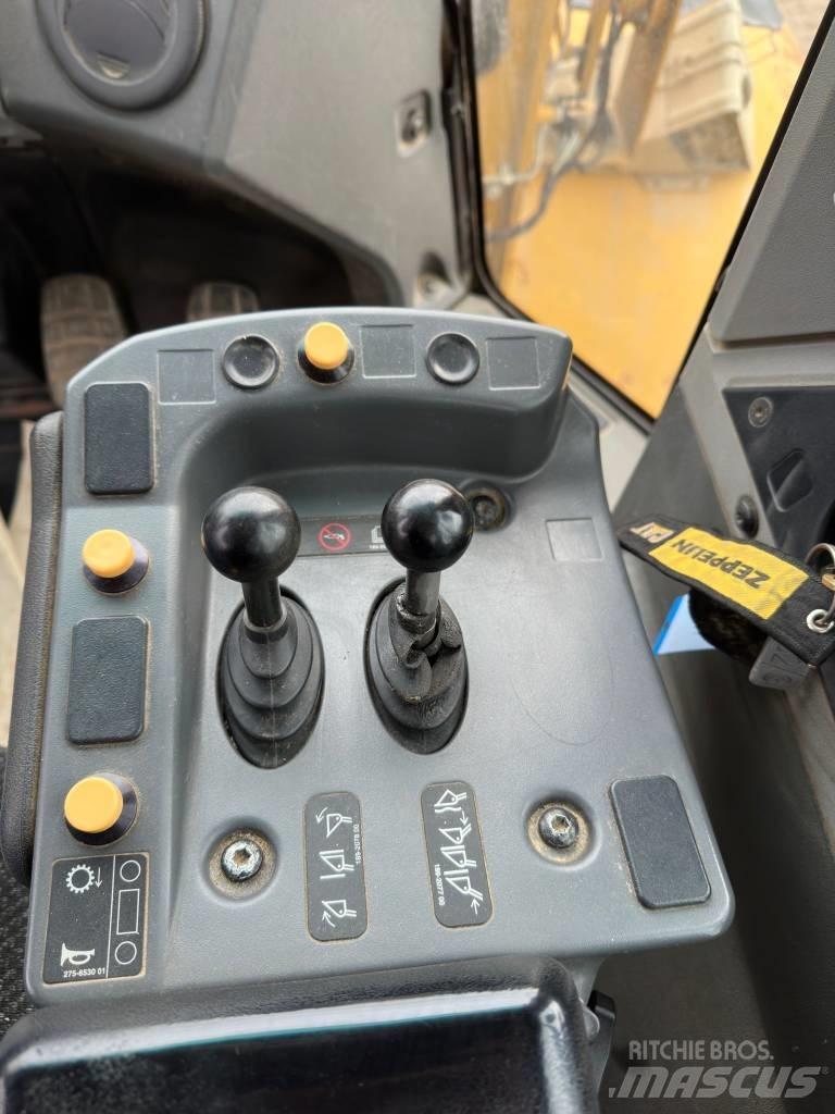 CAT 962 K Chargeuse sur pneus