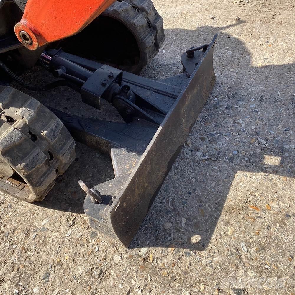 Kubota U10-3 Mini pelle < 7t