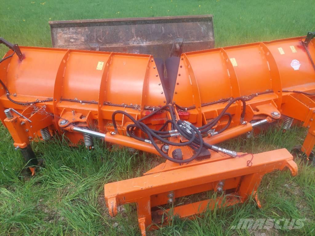 Pomarol Nivelaura Chasse neige