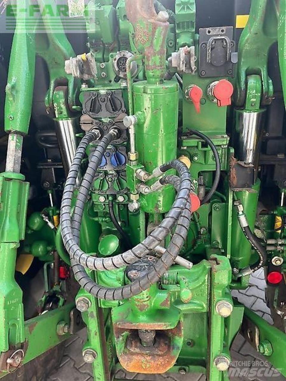 John Deere 6155 r Tracteur