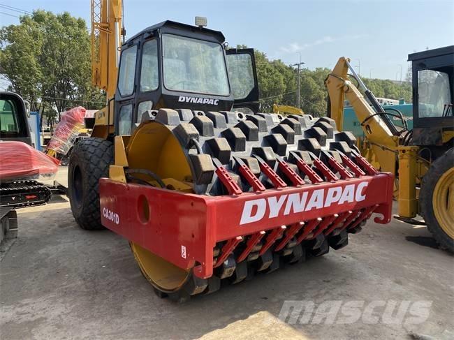 Dynapac CA 301 D Rouleaux monocylindre