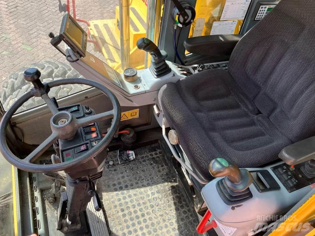 Atlas 1404KZW Pelle sur pneus