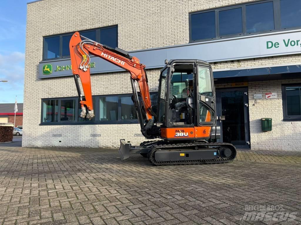 Hitachi ZX38U-6 Mini pelle < 7t