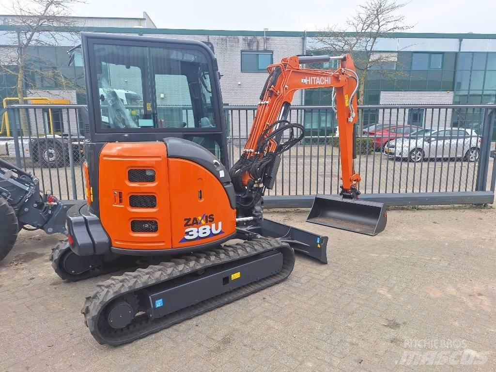 Hitachi ZX38U-6 Mini pelle < 7t