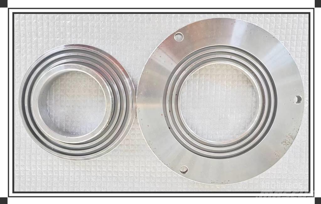 CLAAS Bearing cover Châssis et suspension