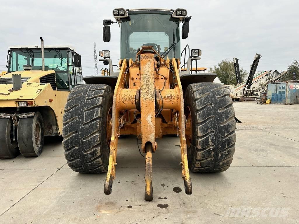 Liebherr L 550 Chargeuse sur pneus