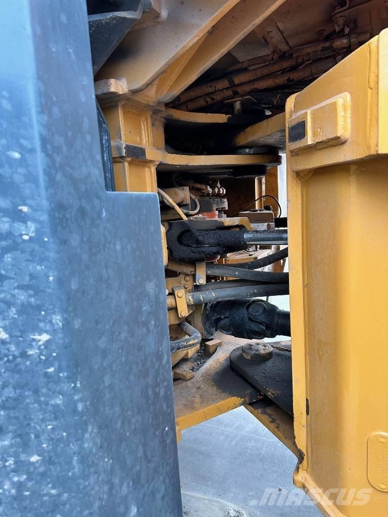 Liebherr L 550 Chargeuse sur pneus