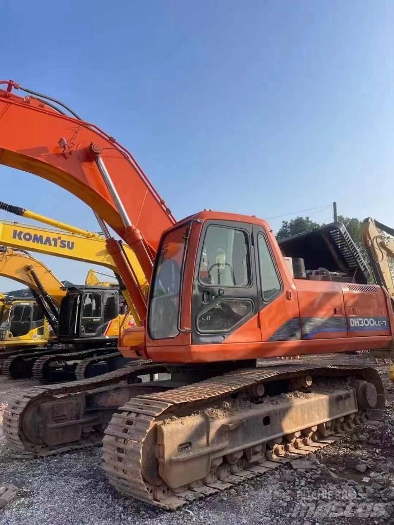 Doosan DH300 Pelle sur chenilles