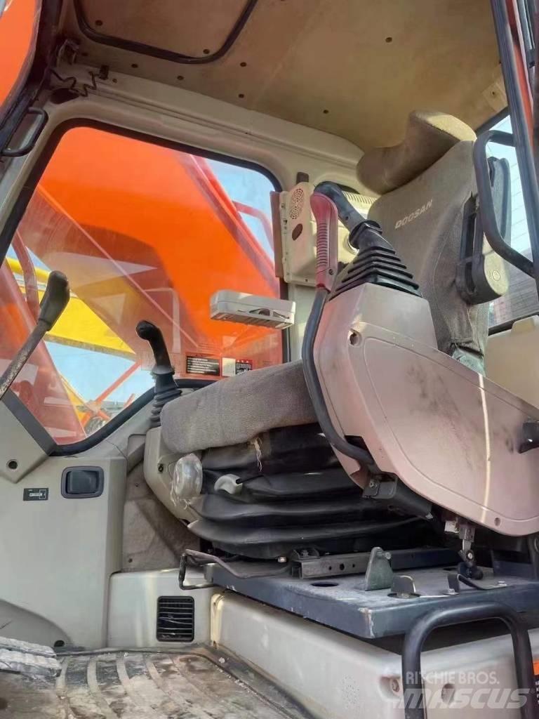 Doosan DH300 Pelle sur chenilles